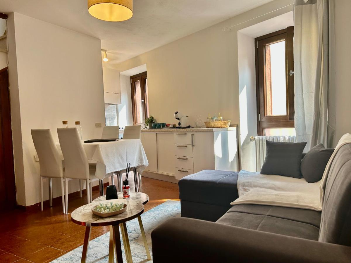 Tua Duplex Apartment Salo Ngoại thất bức ảnh